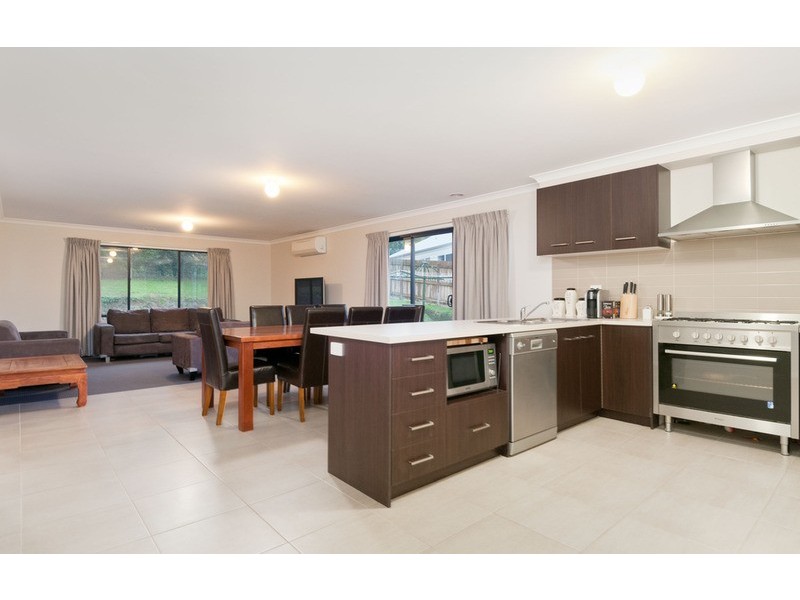 7 Tilanbi  Close, Seville VIC 3139