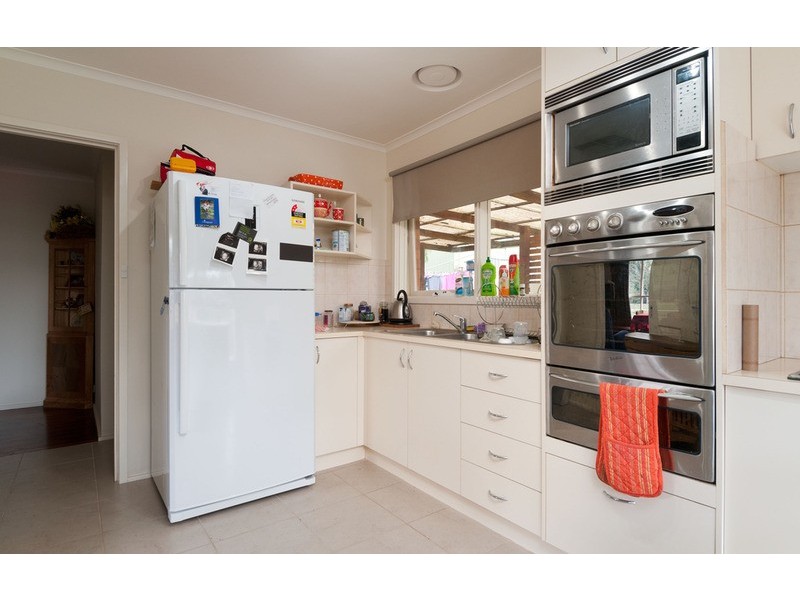 92 Cardigan Road, Mooroolbark VIC 3138