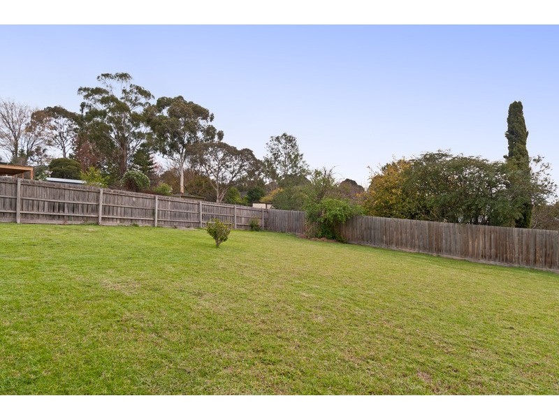 92 Cardigan Road, Mooroolbark VIC 3138