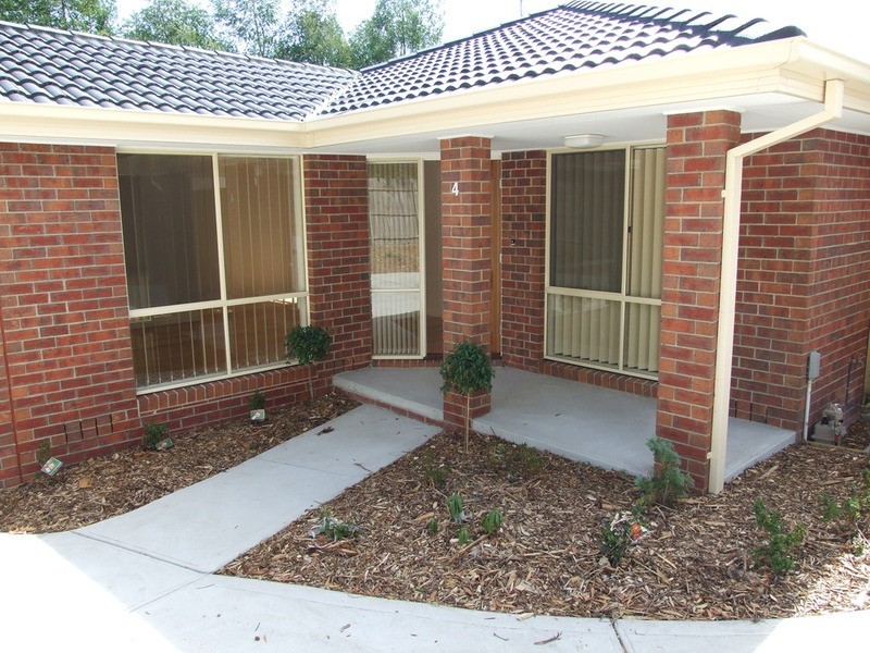 4/12 Ryland  Avenue, Croydon VIC 3136