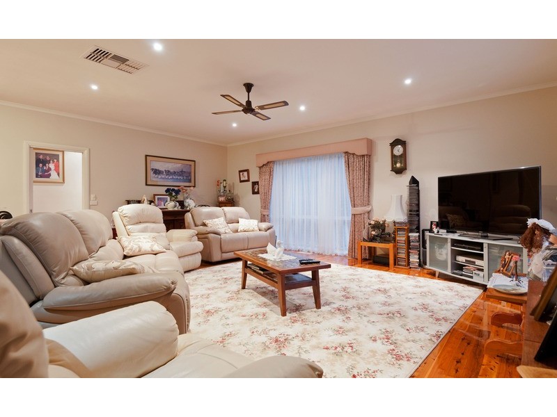 24 Clearwater Drive, Lilydale VIC 3140