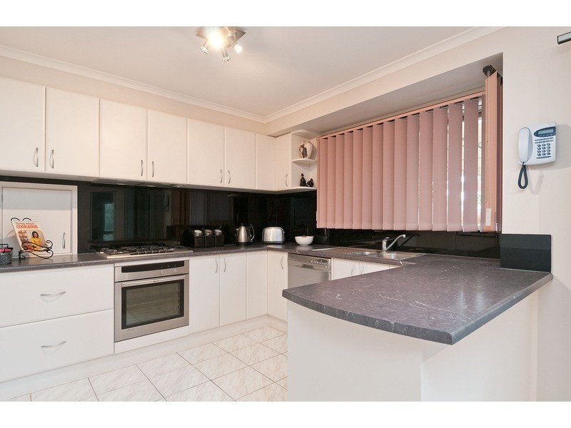 16 Blaxland Court, Mooroolbark VIC 3138