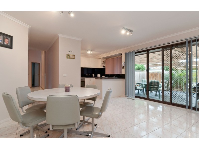 16 Blaxland Court, Mooroolbark VIC 3138