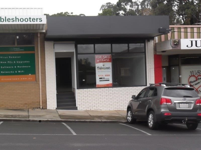 11 Meadowgate Drive, Chirnside Park VIC 3116