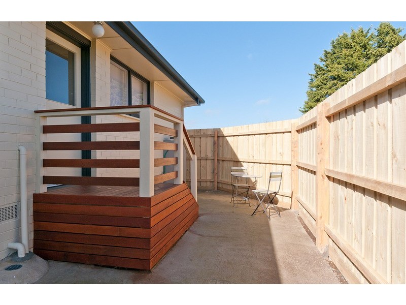 1/17 Morelle Court, Mooroolbark VIC 3138