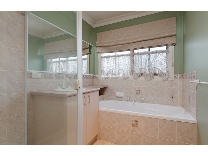 110 Partridge Way, Mooroolbark VIC 3138