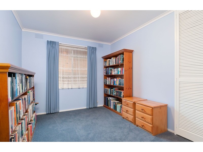 6 Carawa Street, Mooroolbark VIC 3138