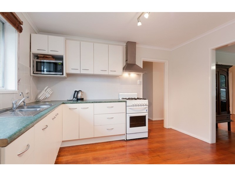 72 Greenslopes Drive, Mooroolbark VIC 3138