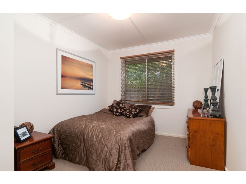 72 Greenslopes Drive, Mooroolbark VIC 3138