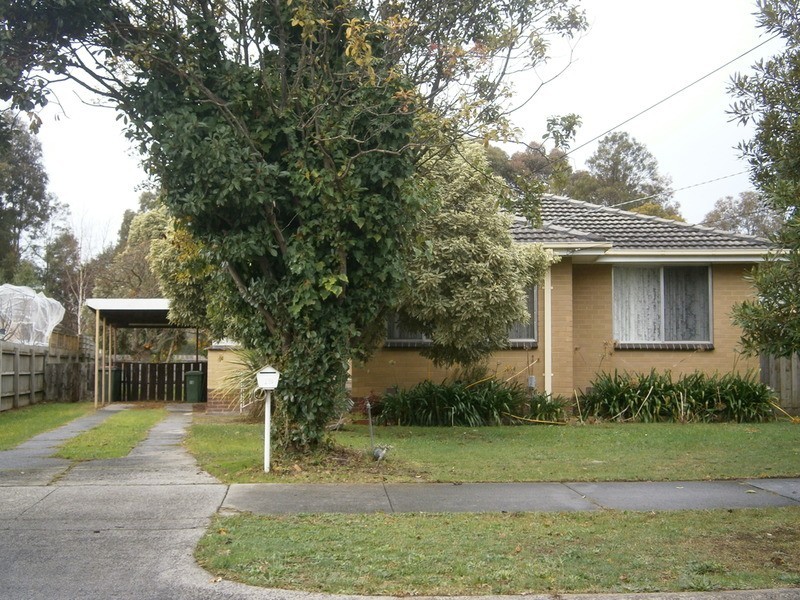 18 Mirang Avenue, Croydon VIC 3136