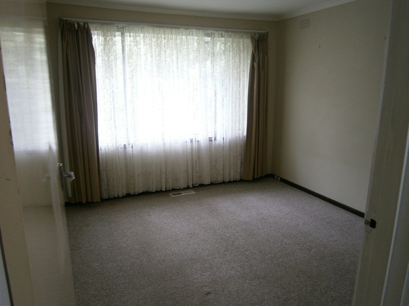 18 Mirang Avenue, Croydon VIC 3136