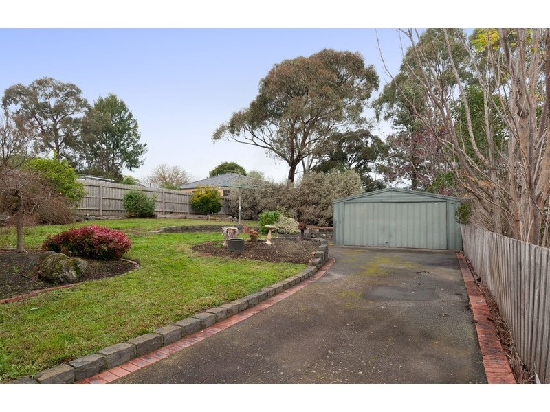 23 Dunoon Street, Mooroolbark VIC 3138