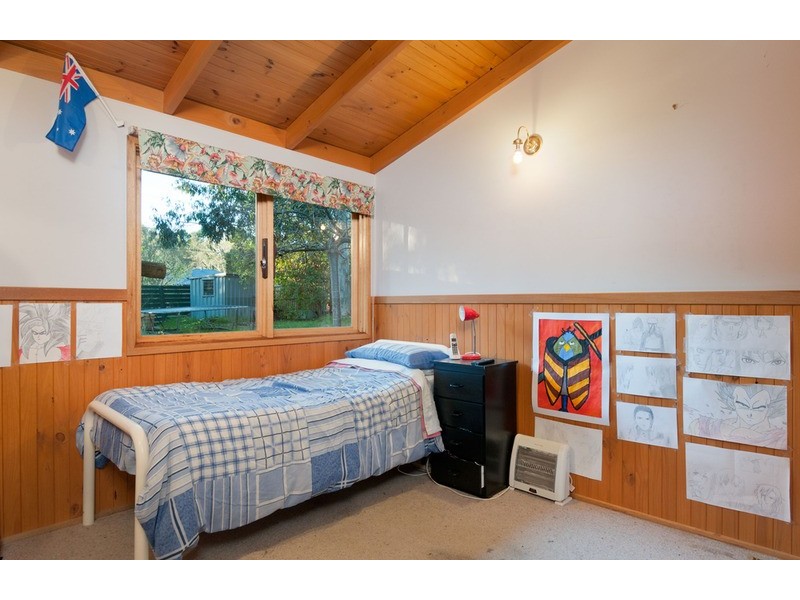 44 Zina Grove, Mooroolbark VIC 3138