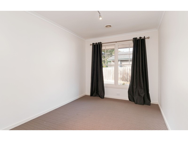 1/110 Liverpool Road, Kilsyth VIC 3137
