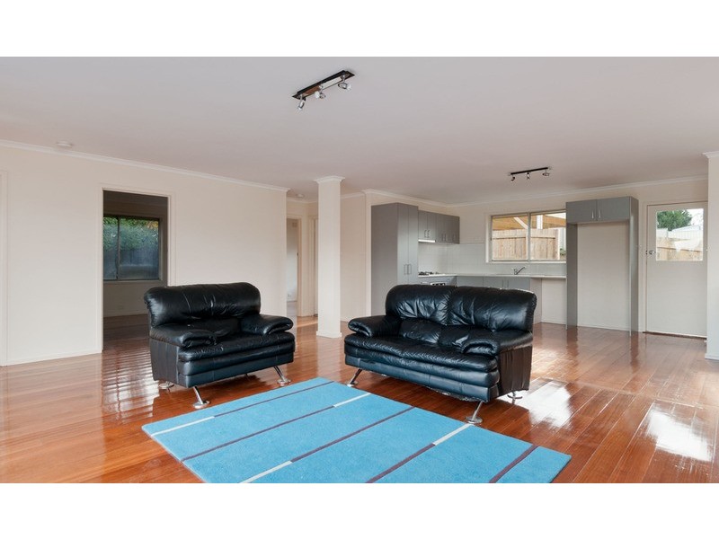 1/21 Masefield Avenue, Mooroolbark VIC 3138