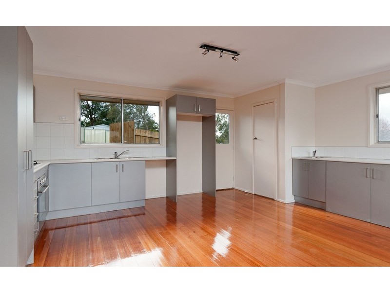 1/21 Masefield Avenue, Mooroolbark VIC 3138