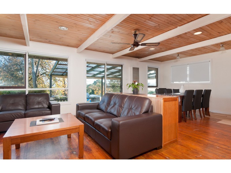 53 Lomond Avenue, Kilsyth VIC 3137