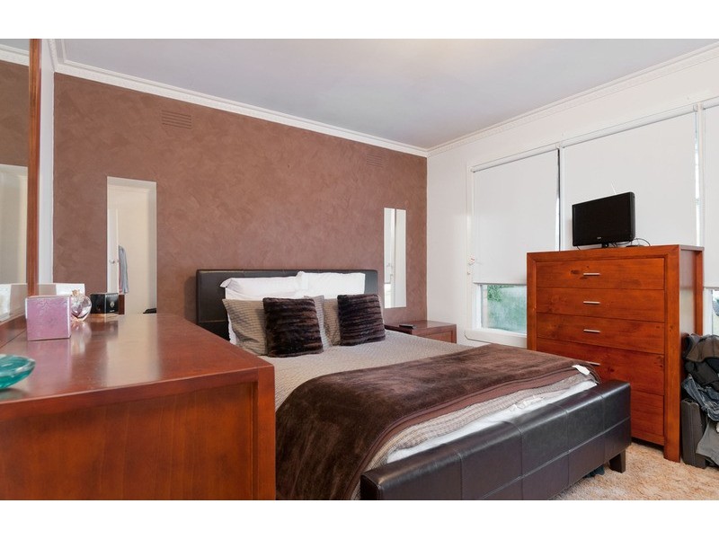 53 Lomond Avenue, Kilsyth VIC 3137