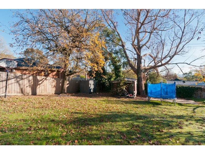 53 Lomond Avenue, Kilsyth VIC 3137