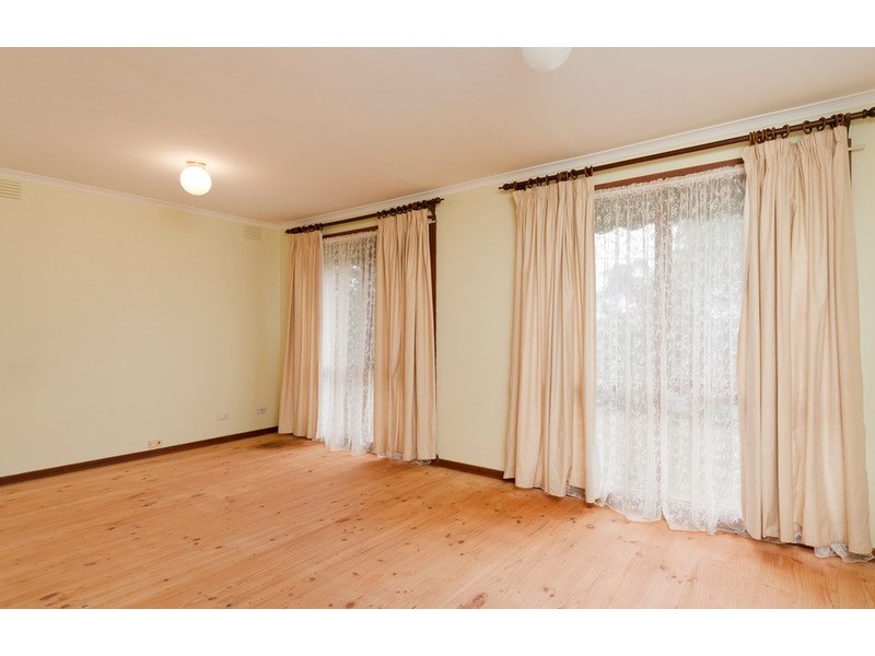 64 Edward Road, Chirnside Park VIC 3116