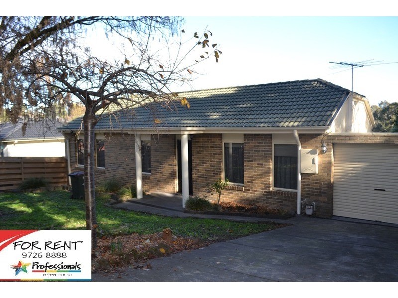 1/19 Newman  Road, Croydon VIC 3136