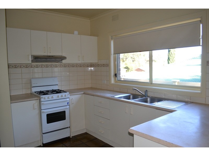 1/19 Newman  Road, Croydon VIC 3136