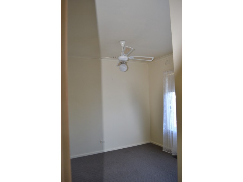 1/19 Newman  Road, Croydon VIC 3136