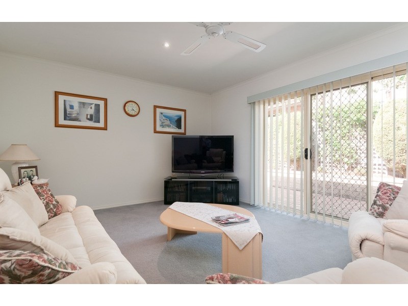 28 Angelica  Crescent, Croydon Hills VIC 3136