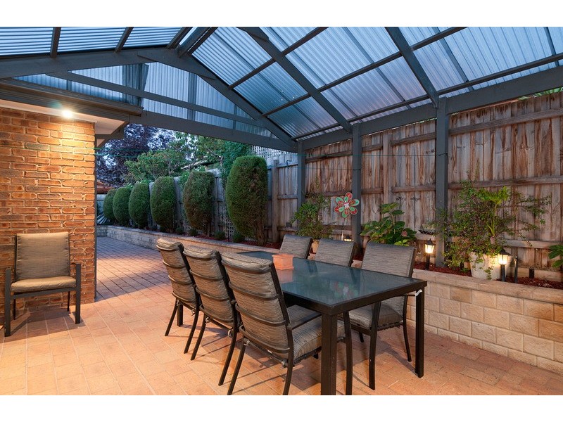 28 Angelica  Crescent, Croydon Hills VIC 3136