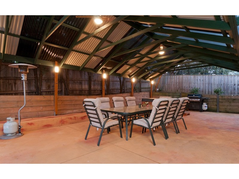 11 Graneby Rise, Mount Evelyn VIC 3796