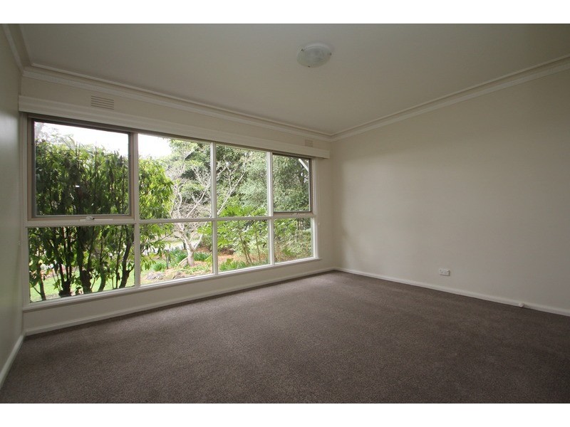 6 Summit Court, Mooroolbark VIC 3138