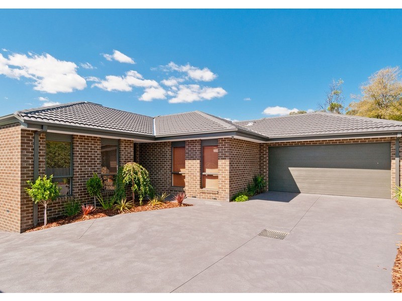 56a Longfellow Avenue, Mooroolbark VIC 3138