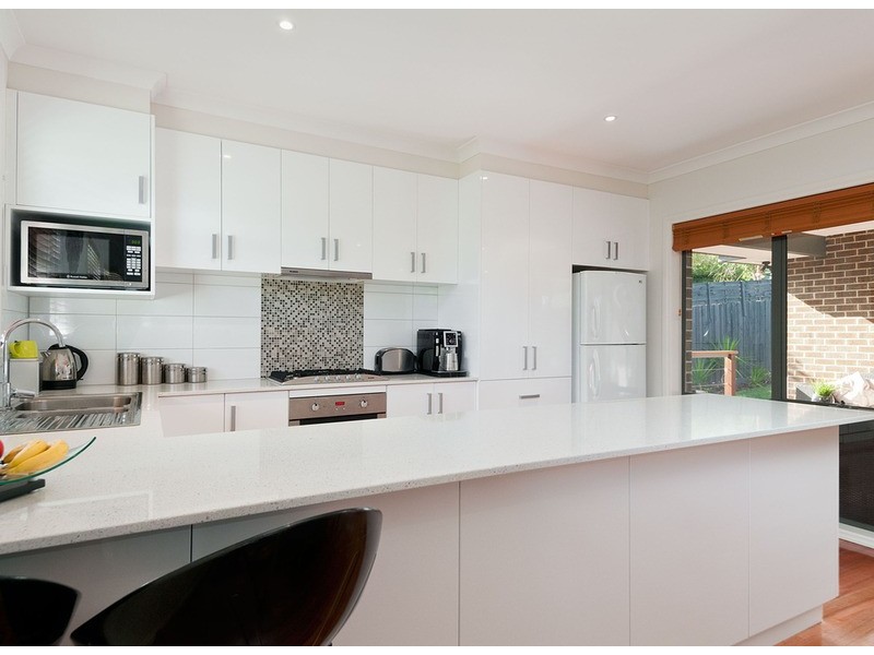 56a Longfellow Avenue, Mooroolbark VIC 3138