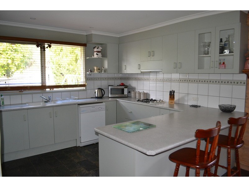 4 Arkarra Court, Mooroolbark VIC 3138