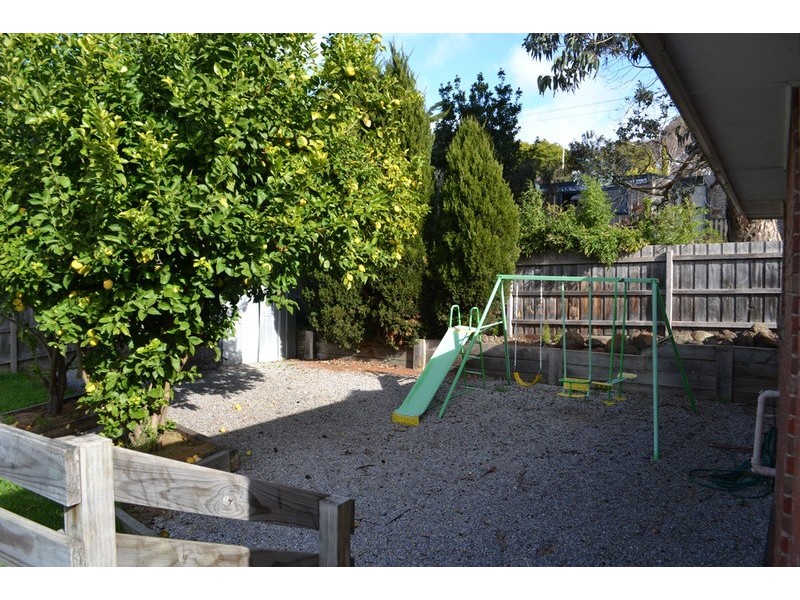 4 Arkarra Court, Mooroolbark VIC 3138