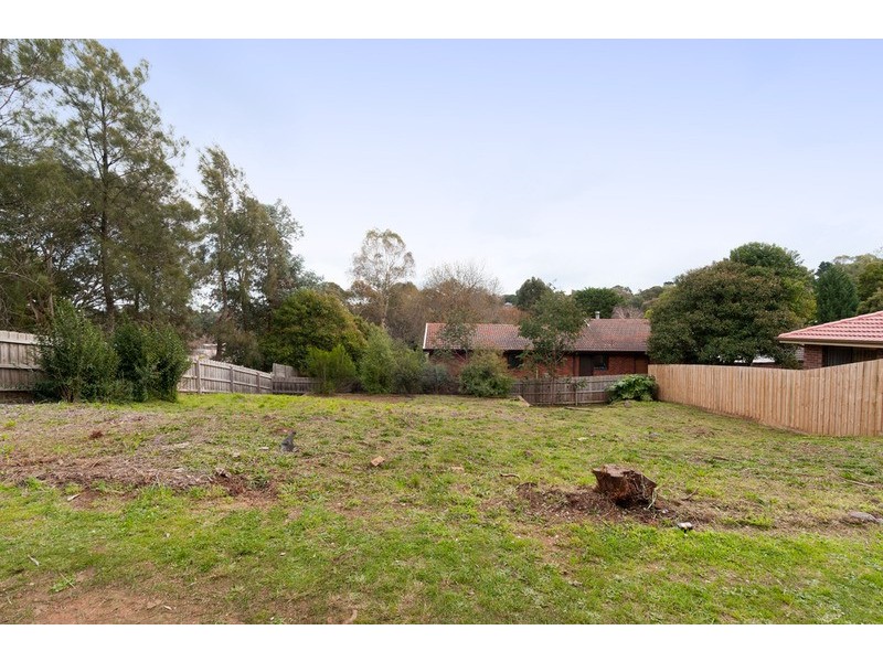 2/40 Churchill Drive, Mooroolbark VIC 3138