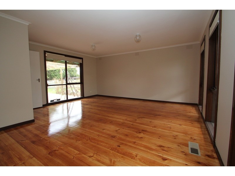 86 Taylor Road, Mooroolbark VIC 3138