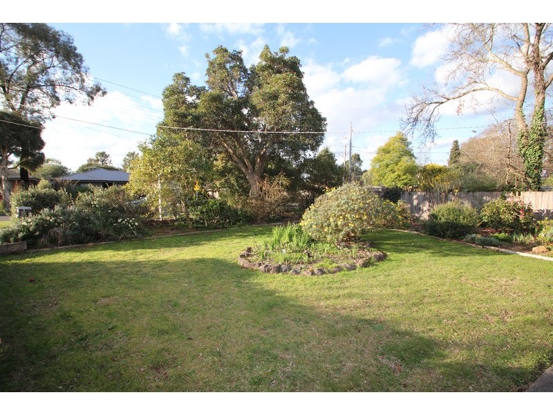 86 Taylor Road, Mooroolbark VIC 3138