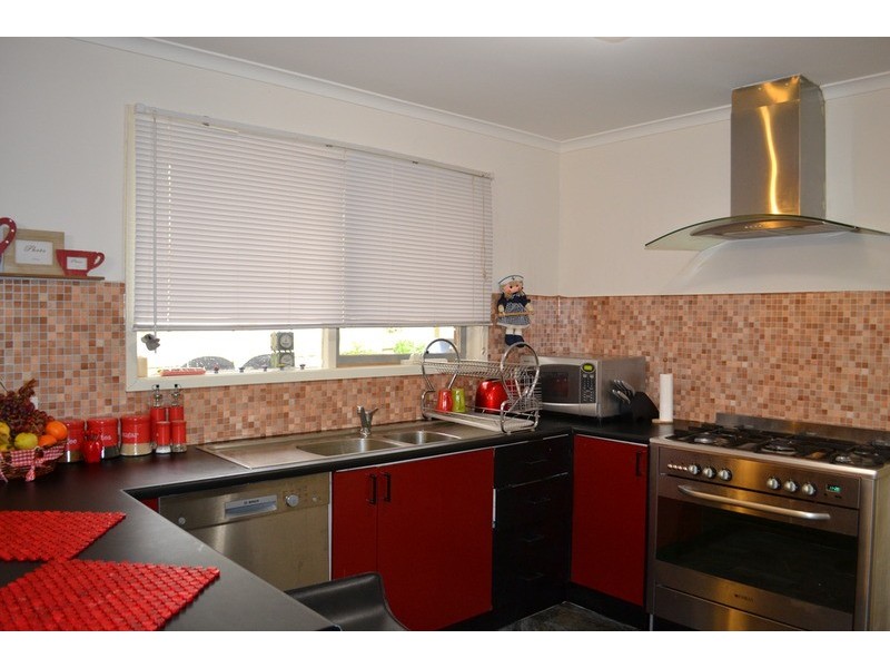 22 Cameron Road, Croydon VIC 3136