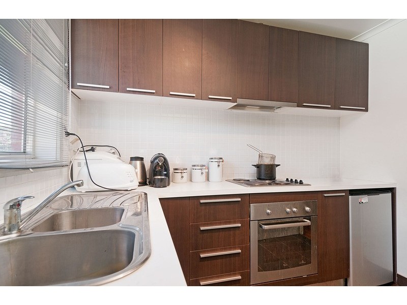 1/14 Newman Road, Croydon VIC 3136