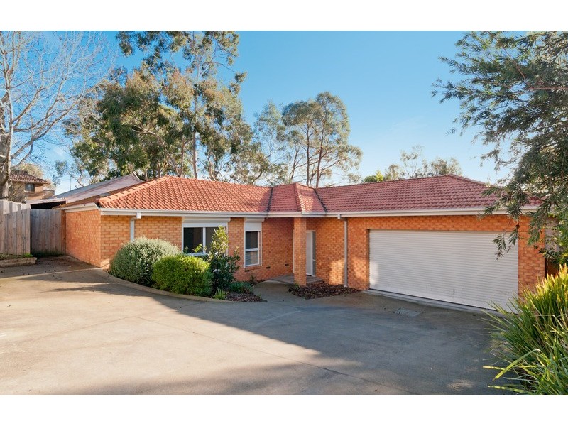 24a Felix Grove, Mooroolbark VIC 3138