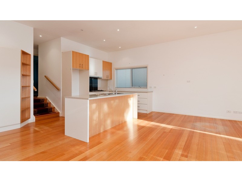 24a Felix Grove, Mooroolbark VIC 3138