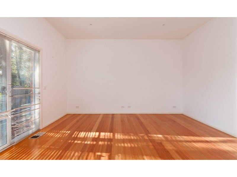 24a Felix Grove, Mooroolbark VIC 3138