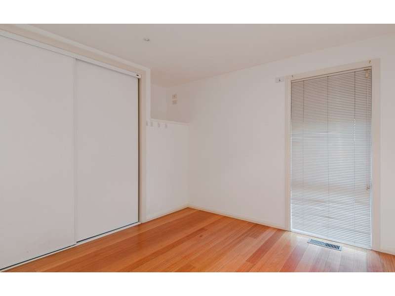 24a Felix Grove, Mooroolbark VIC 3138