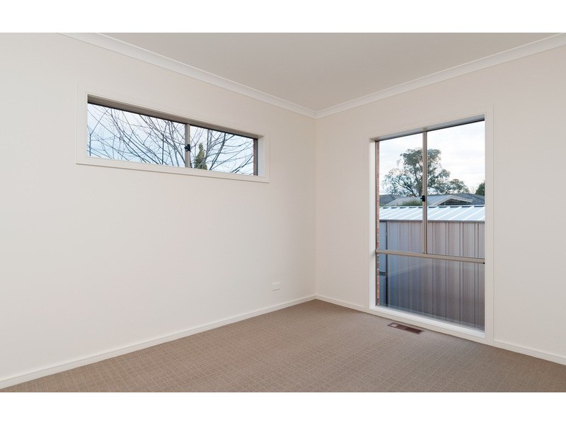 2/110 Liverpool  Road, Kilsyth VIC 3137