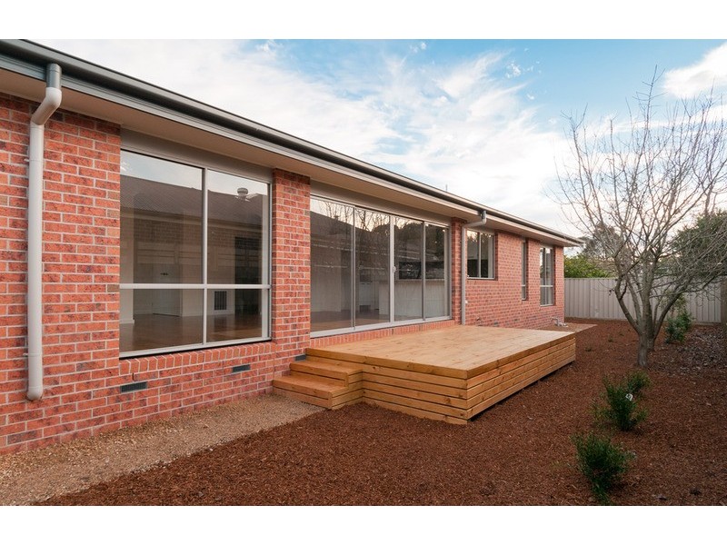 2/110 Liverpool  Road, Kilsyth VIC 3137