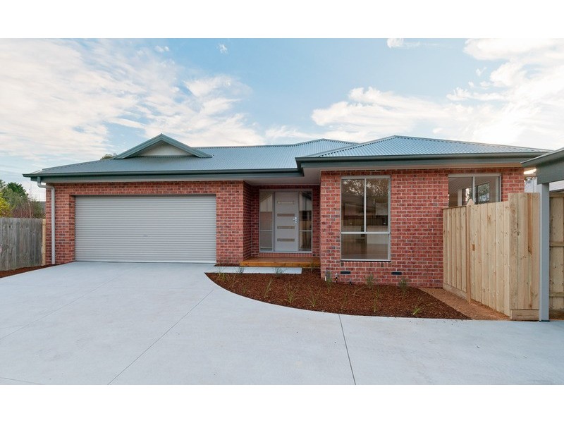 2/110 Liverpool  Road, Kilsyth VIC 3137