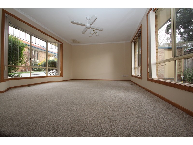 2/6 Ray Street, Croydon VIC 3136