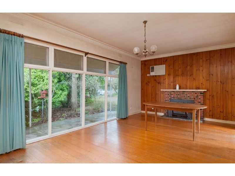 5 St James Avenue, Montrose VIC 3765