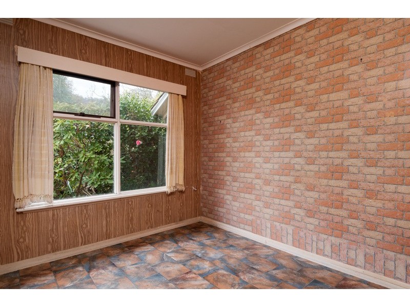 5 St James Avenue, Montrose VIC 3765